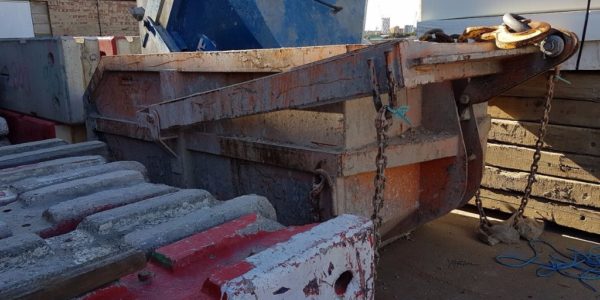 European Steel Ltd - Muck skips with frames