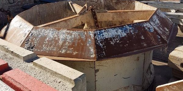 European Steel Ltd - Muck skips with frames