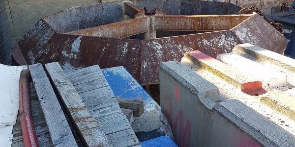 European Steel Ltd - Muck skips with frames