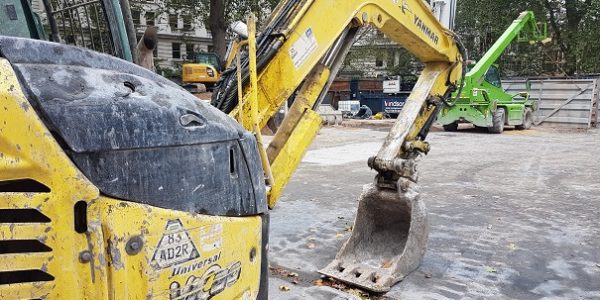 Yanmar 8T V1O Excavator